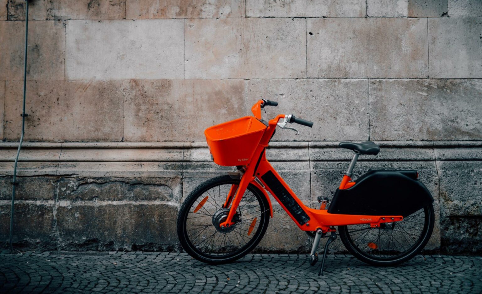 Mô hình kinh doanh Pay-per-use và Subscription