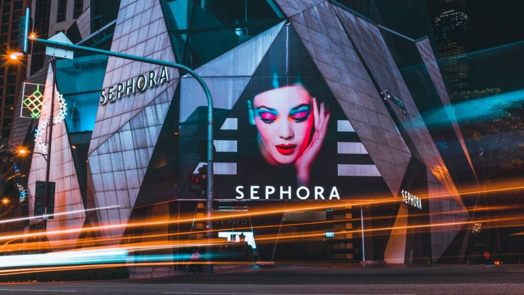 Chuyển đổi số ngành làm đẹp : Bài học từ hành trình bứt phá của Sephora